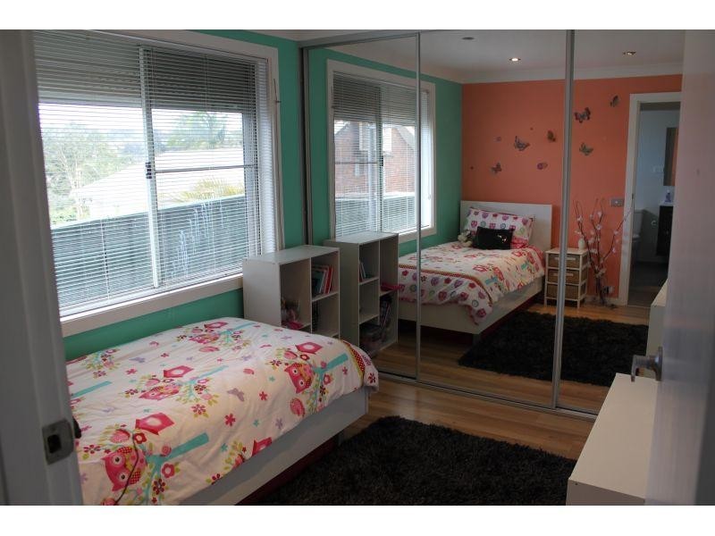 28 Coachwood Drive, Unanderra NSW 2526