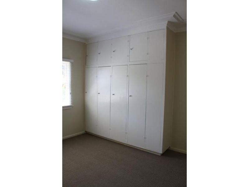 17 Poulter Street, West Wollongong NSW 2500