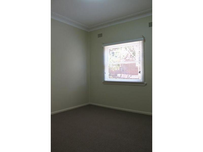 17 Poulter Street, West Wollongong NSW 2500