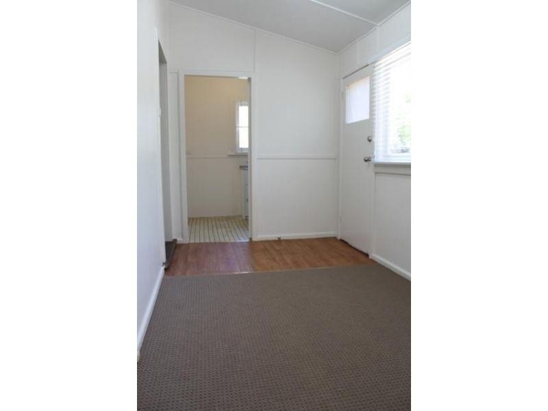 17 Poulter Street, West Wollongong NSW 2500