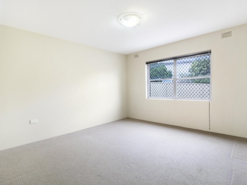 2/21 Staff Street, Wollongong NSW 2500