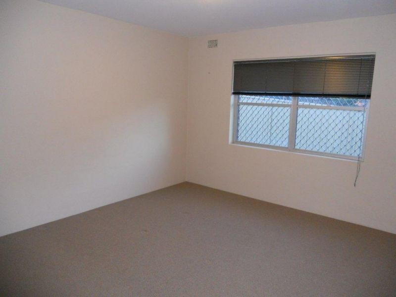 2/21 Staff Street, Wollongong NSW 2500