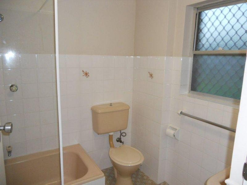 2/21 Staff Street, Wollongong NSW 2500