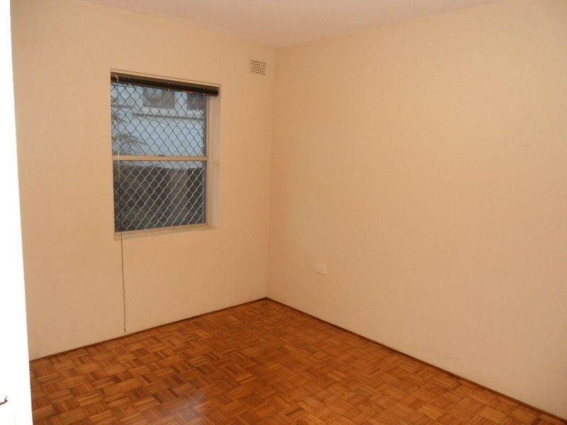 2/21 Staff Street, Wollongong NSW 2500