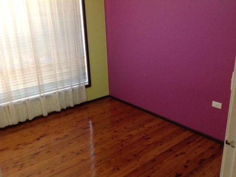 5 Morandoo Street, Mount Keira NSW 2500