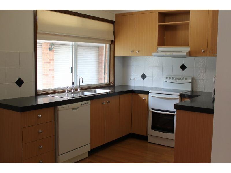 24 Serrata Place, Cordeaux Heights NSW 2526