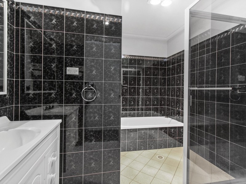 13 Hunt Place, Berkeley NSW 2506