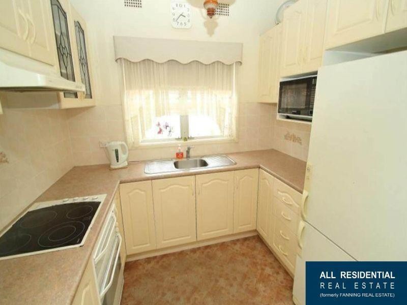 104 Addison Avenue, Lake Illawarra NSW 2528