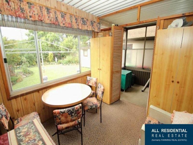 104 Addison Avenue, Lake Illawarra NSW 2528