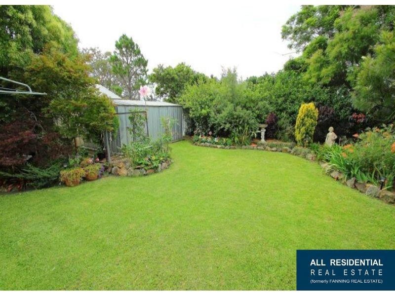 104 Addison Avenue, Lake Illawarra NSW 2528
