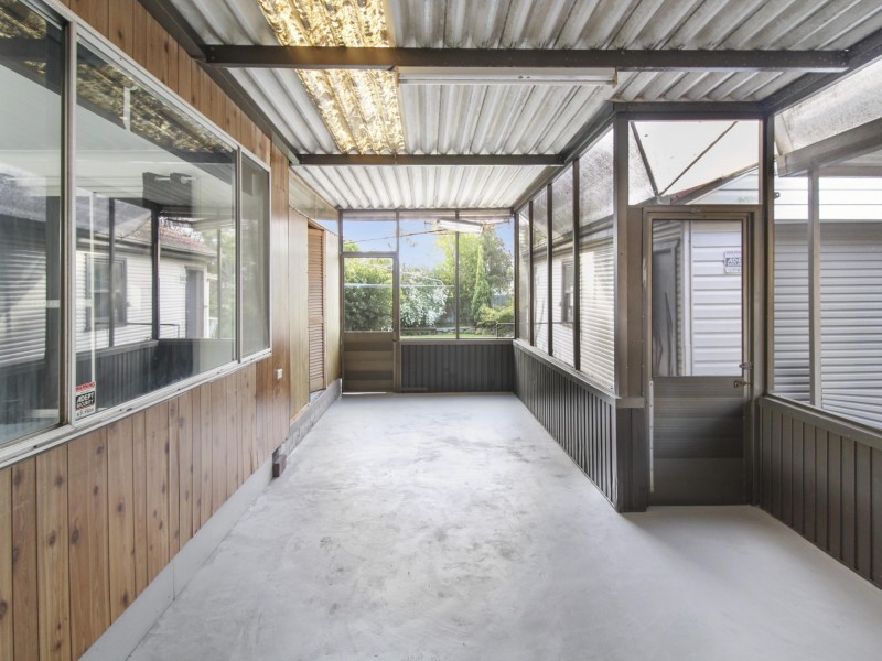 104 Addison Avenue, Lake Illawarra NSW 2528