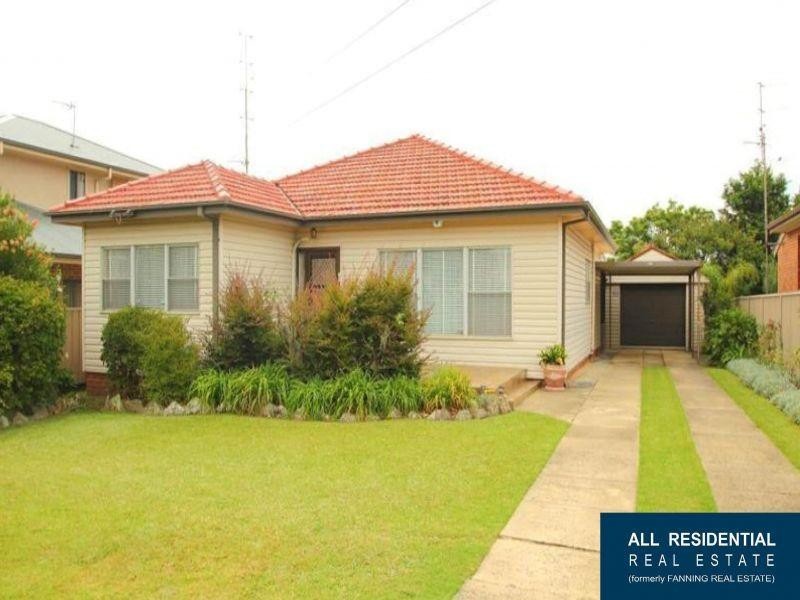 104 Addison Avenue, Lake Illawarra NSW 2528