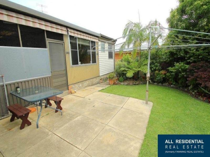 104 Addison Avenue, Lake Illawarra NSW 2528