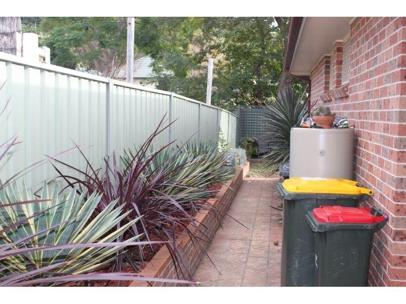 1/8 Arkell Drive, Figtree NSW 2525