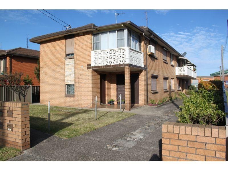 2/21 Kemblawarra Street, Warrawong NSW 2502