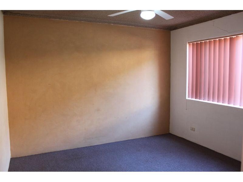 2/21 Kemblawarra Street, Warrawong NSW 2502