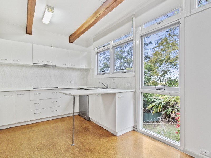 14 Cresting Avenue, Corrimal NSW 2518