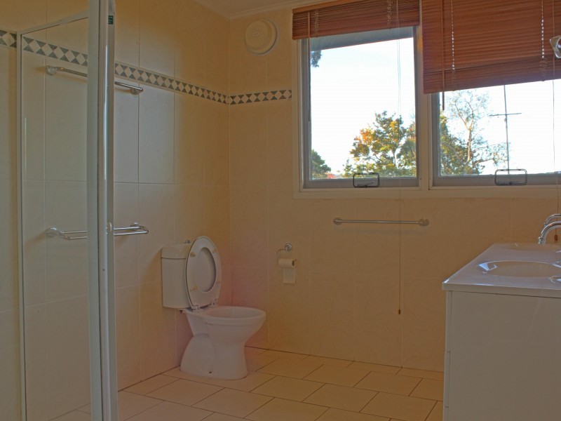 14 Cresting Avenue, Corrimal NSW 2518