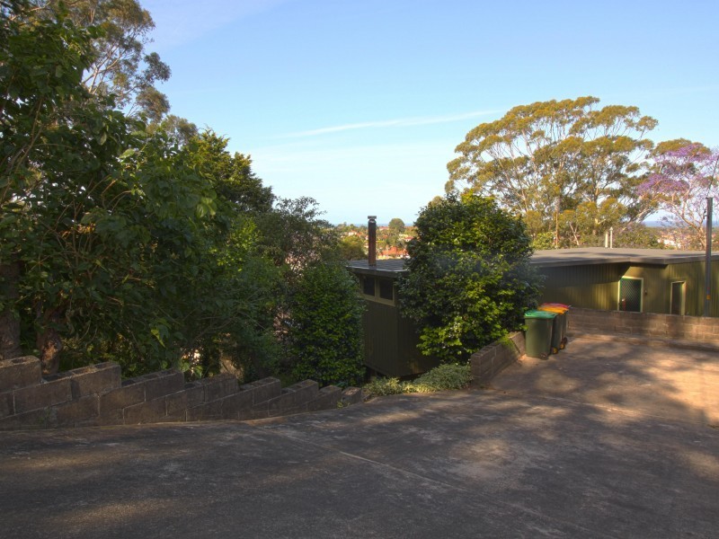 14 Cresting Avenue, Corrimal NSW 2518