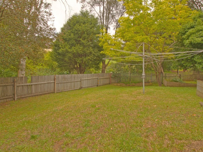6 Pooraka Avenue, West Wollongong NSW 2500