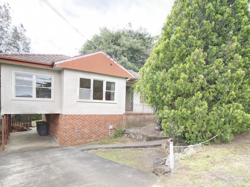 6 Pooraka Avenue, West Wollongong NSW 2500