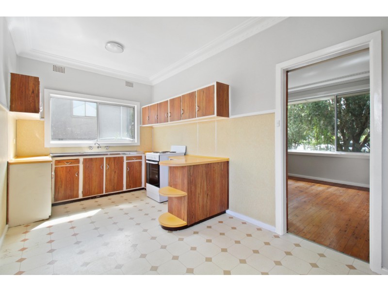 35 Waples Road, Farmborough Heights NSW 2526