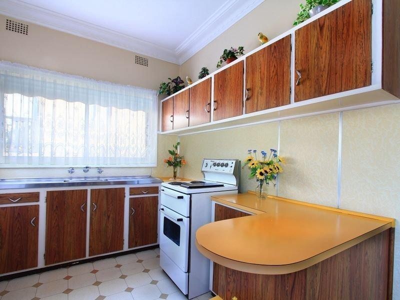 35 Waples Road, Farmborough Heights NSW 2526