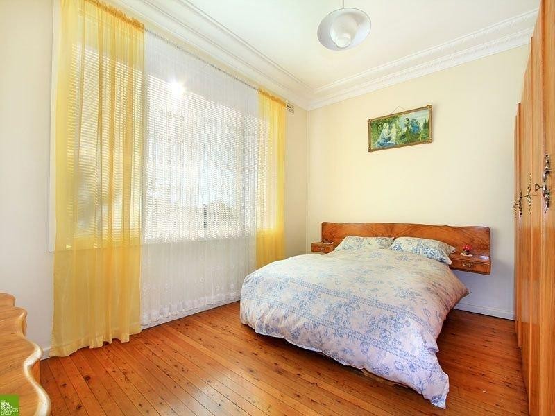 35 Waples Road, Farmborough Heights NSW 2526