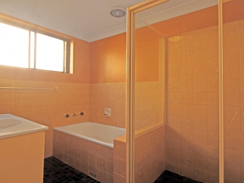 2/17  Edward Street, Wollongong NSW 2500