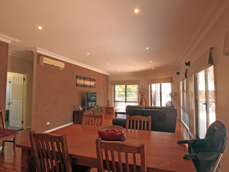 62 Euroka Street, West Wollongong NSW 2500