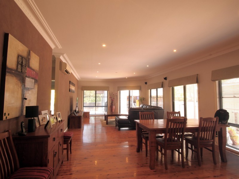 62 Euroka Street, West Wollongong NSW 2500