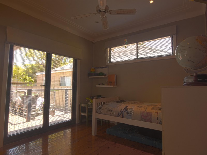 62 Euroka Street, West Wollongong NSW 2500