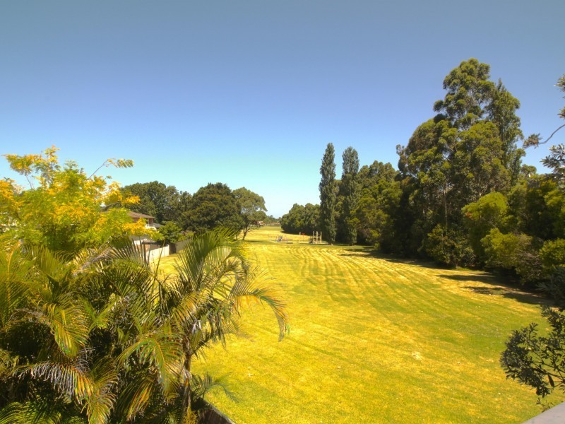 62 Euroka Street, West Wollongong NSW 2500