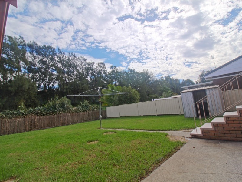 14 St James Crescent, Dapto NSW 2530