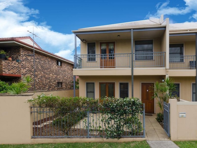 11/24-28 Fisher Street, Wollongong NSW 2500
