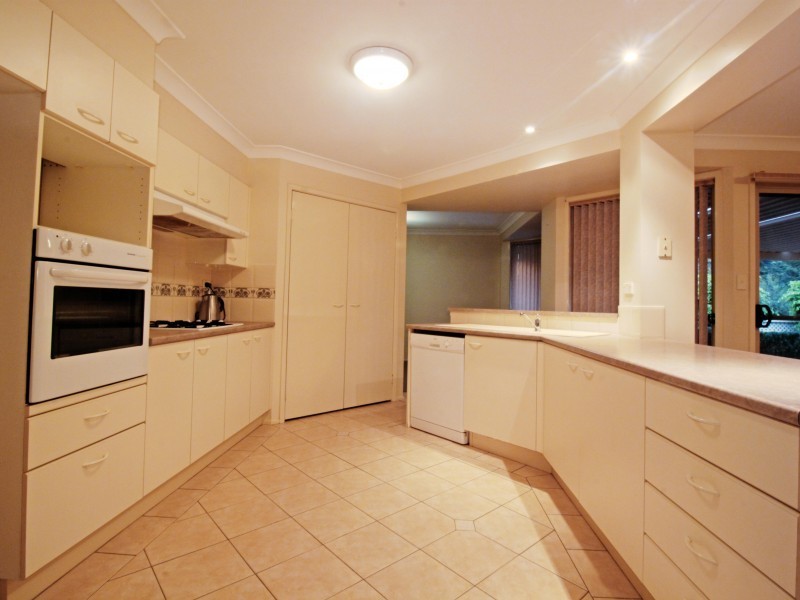 69 Darragh Drive, Figtree NSW 2525