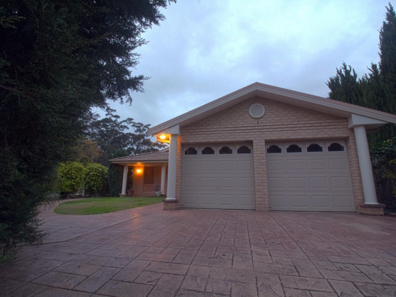 69 Darragh Drive, Figtree NSW 2525