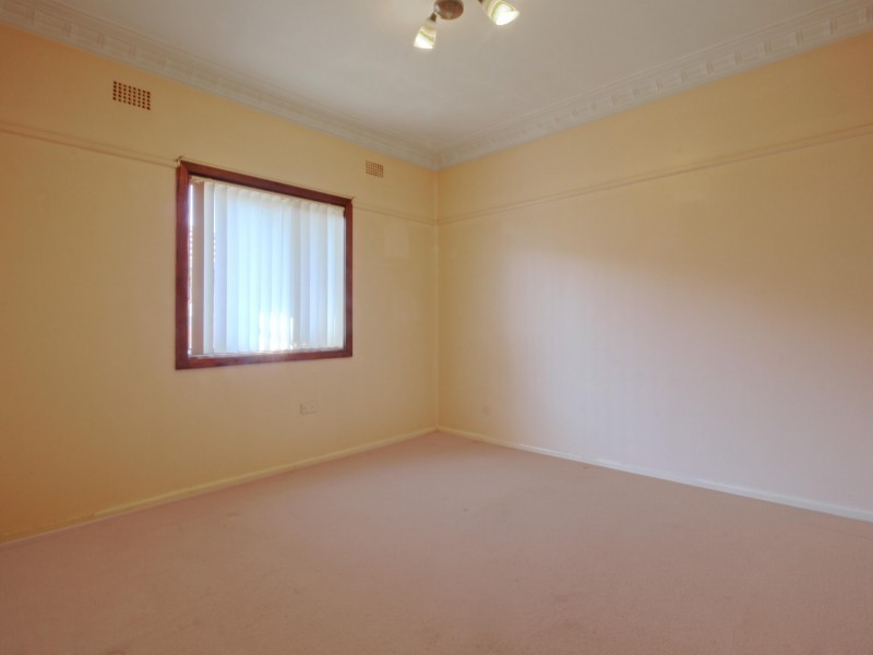 77 Robertson Street, Port Kembla NSW 2505