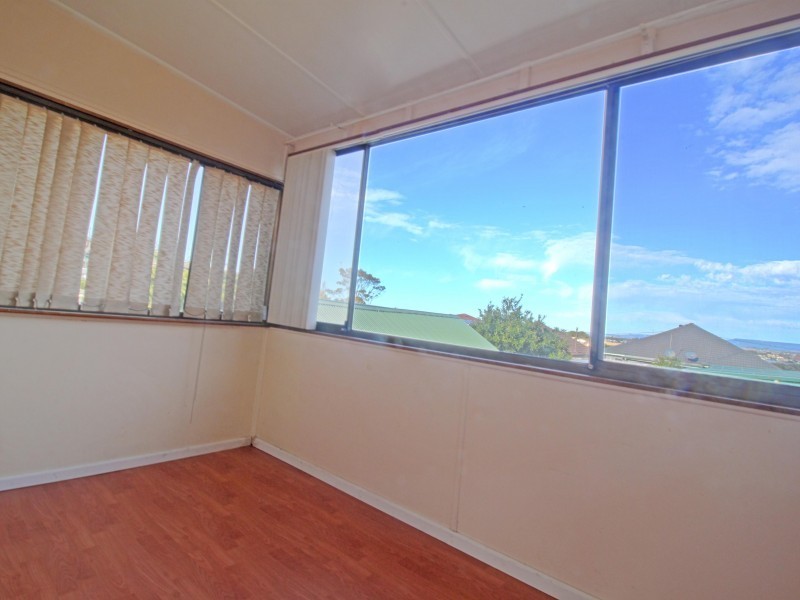 77 Robertson Street, Port Kembla NSW 2505