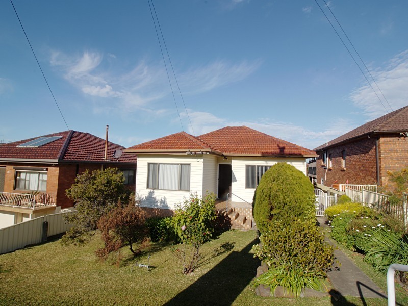 77 Robertson Street, Port Kembla NSW 2505