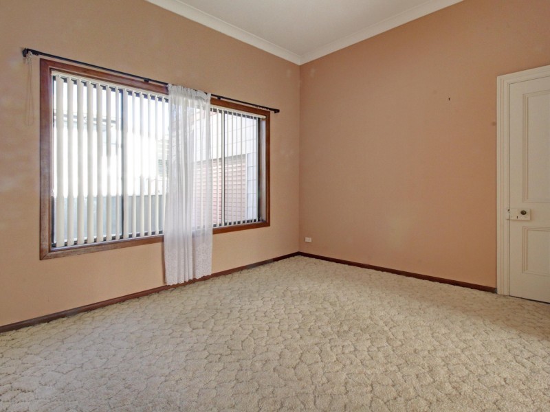 44 Gladstone Street, Bellambi NSW 2518