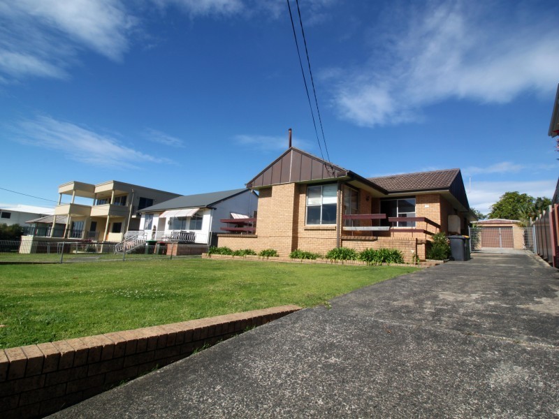 23 Somerville Street, Bulli NSW 2516