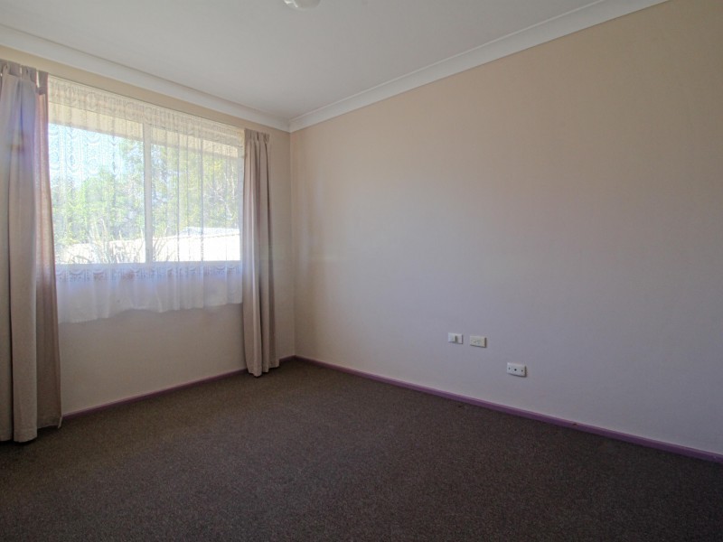 85 Deakin Street, Oak Flats NSW 2529