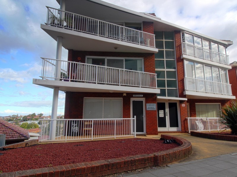6/393 Crown Street, Wollongong NSW 2500