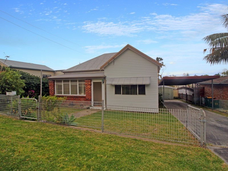 House 21 Kembla Street, Balgownie NSW 2519