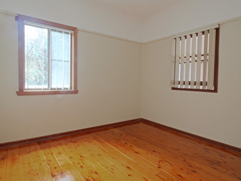 11 Hoskins Street, Gwynneville NSW 2500