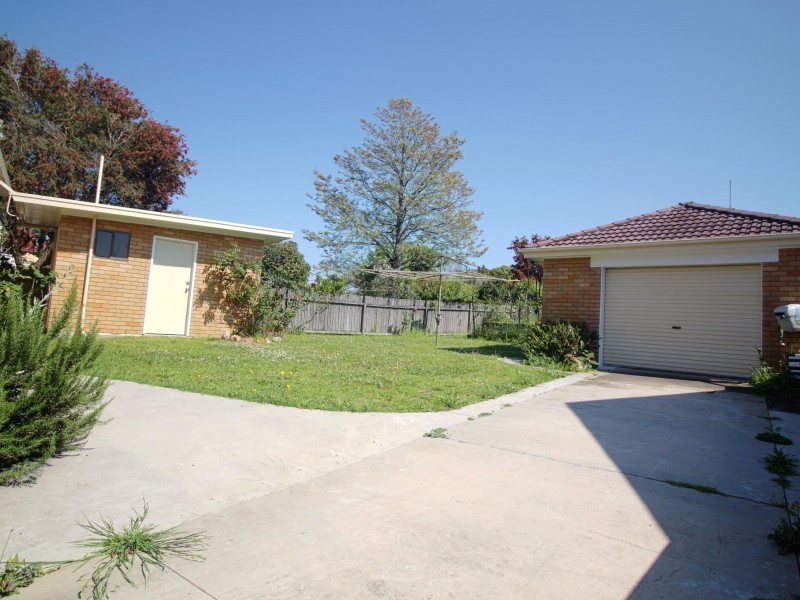 43 Stanleigh Cres, West Wollongong NSW 2500