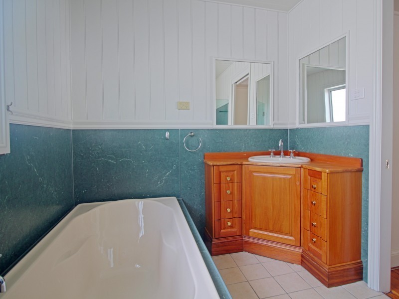50 Robsons Road, Keiraville NSW 2500