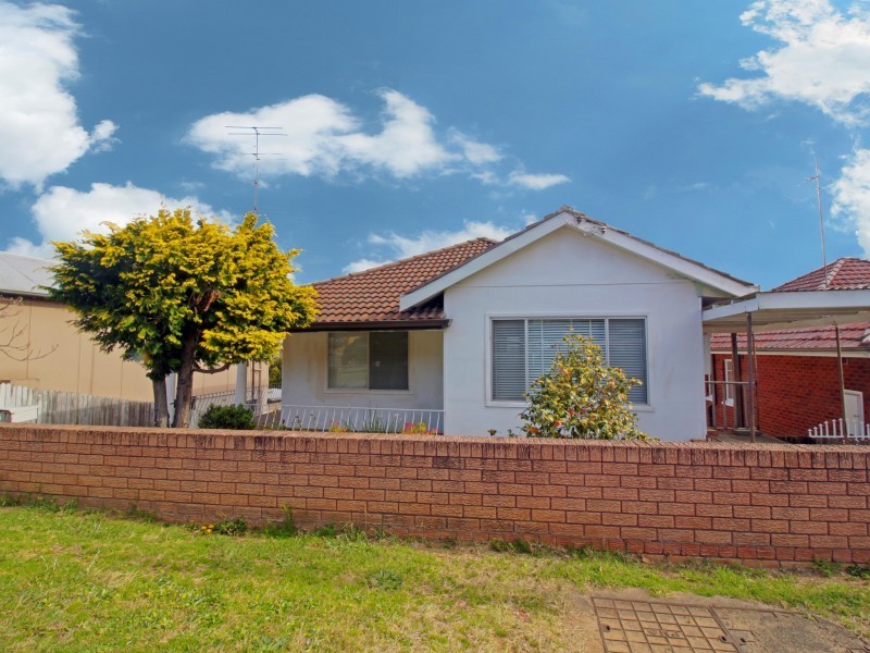 17 Mount Keira Road, West Wollongong NSW 2500