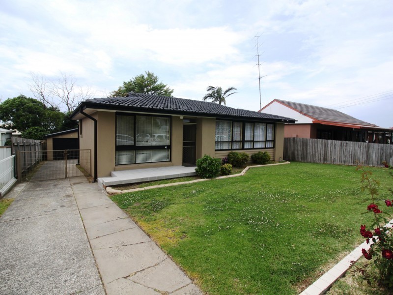 43 Sammat Avenue, Barrack Heights NSW 2528